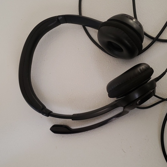 Headset - Picture 6 of 8